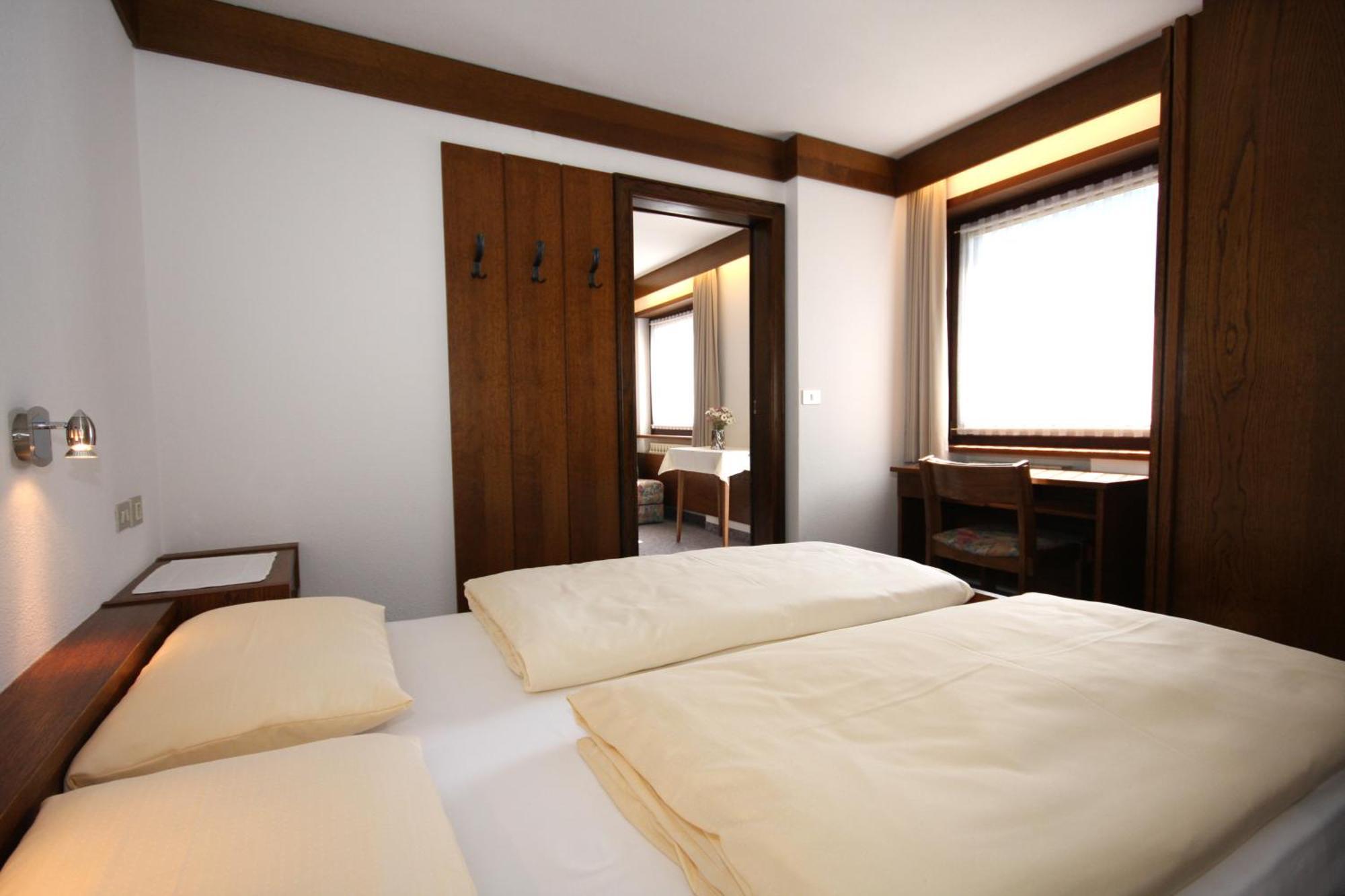Apartments Residence Alta Badia Colfosco Kamer foto