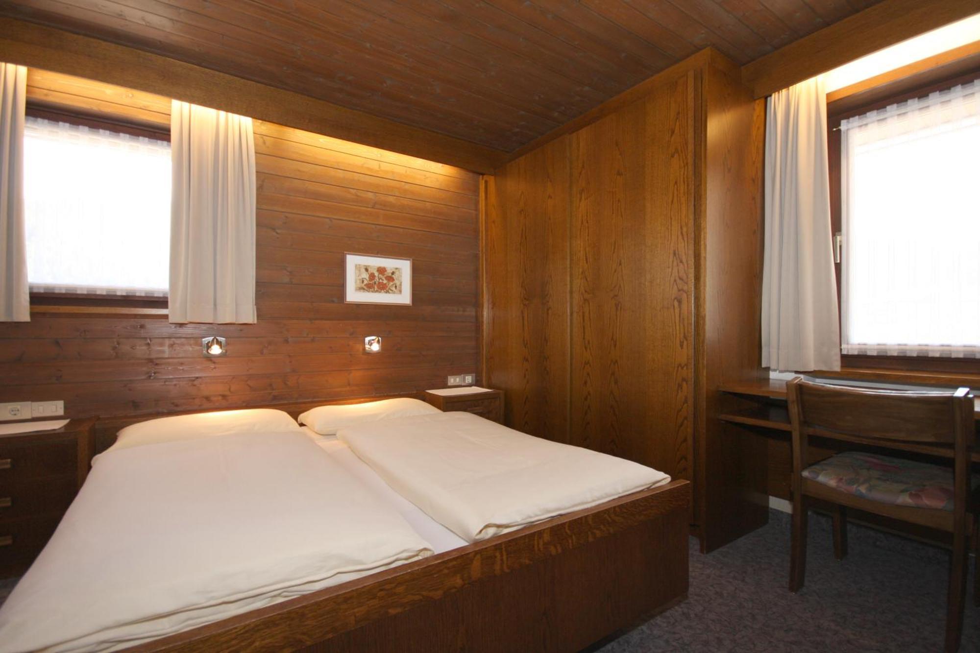 Apartments Residence Alta Badia Colfosco Kamer foto