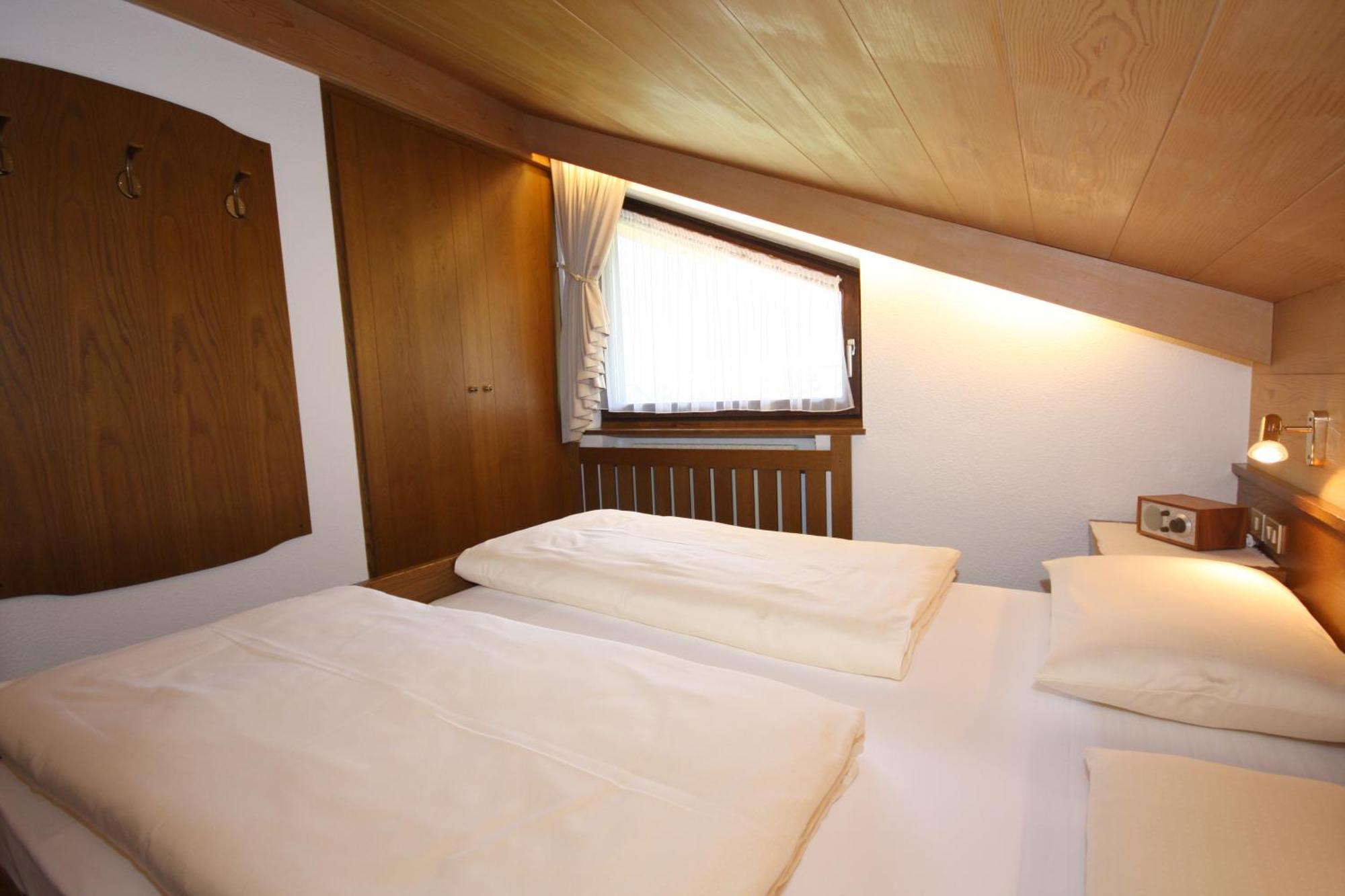 Apartments Residence Alta Badia Colfosco Kamer foto